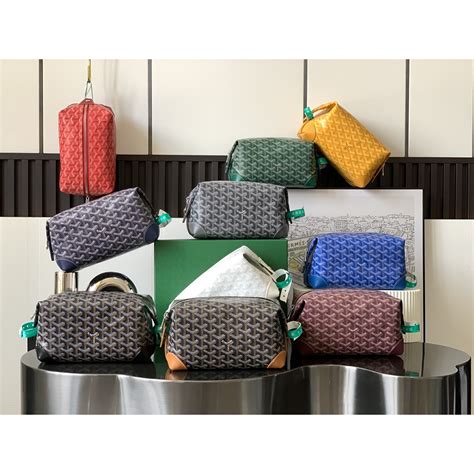 goyard toiletry bag green|goyard toiletry bag price.